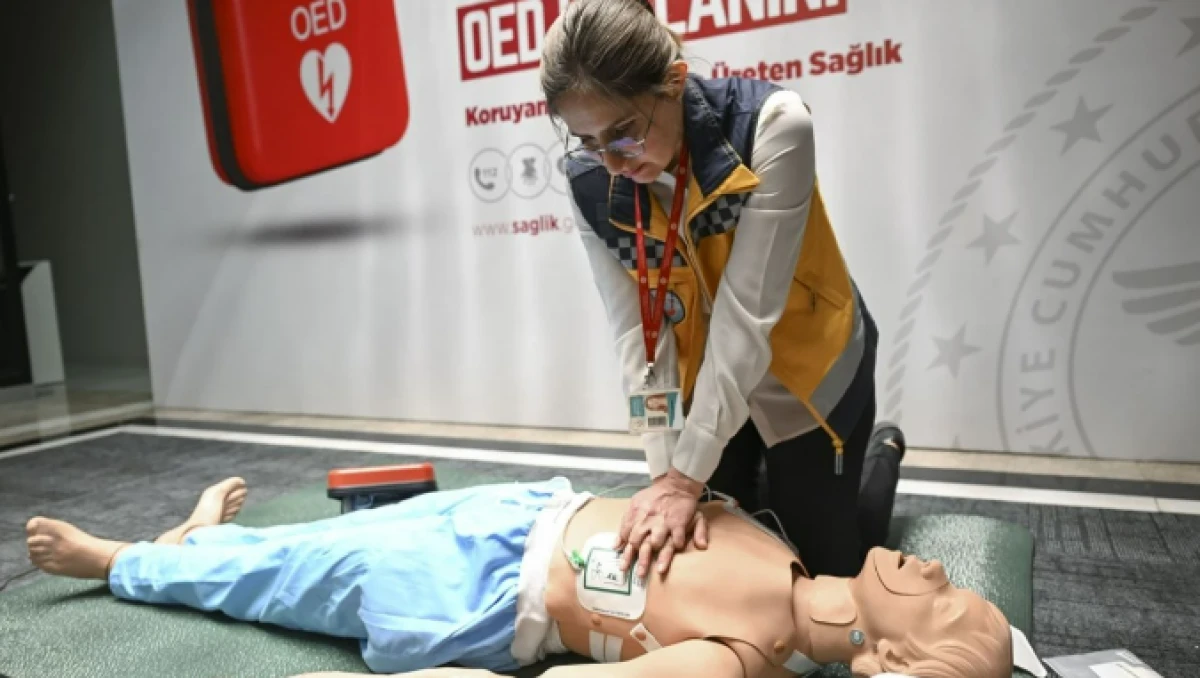 Ankara'da 25 kritik noktaya hayat kurtaran şok cihazları yerleştirildi