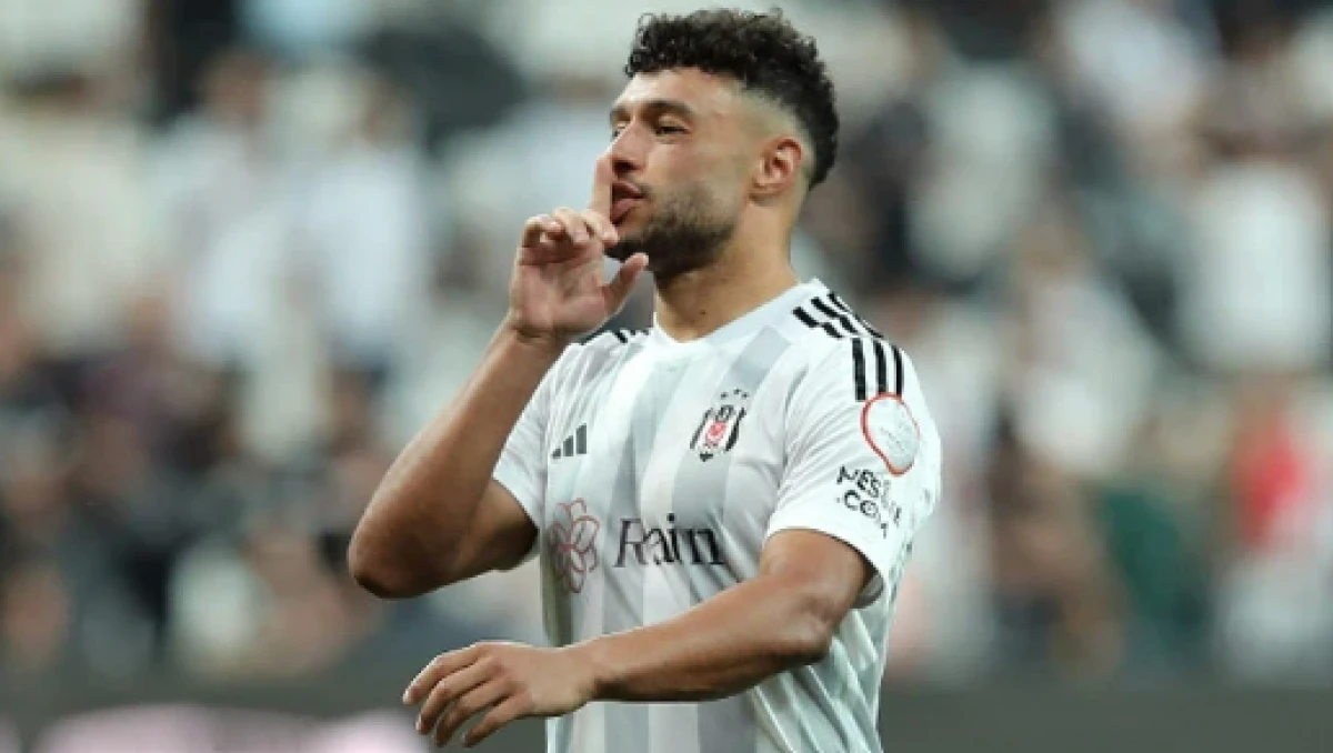 Beşiktaş'ın eski futbolcusuydu: Bakın hangi &uuml;nl&uuml; şarkıcıyla evlendi!