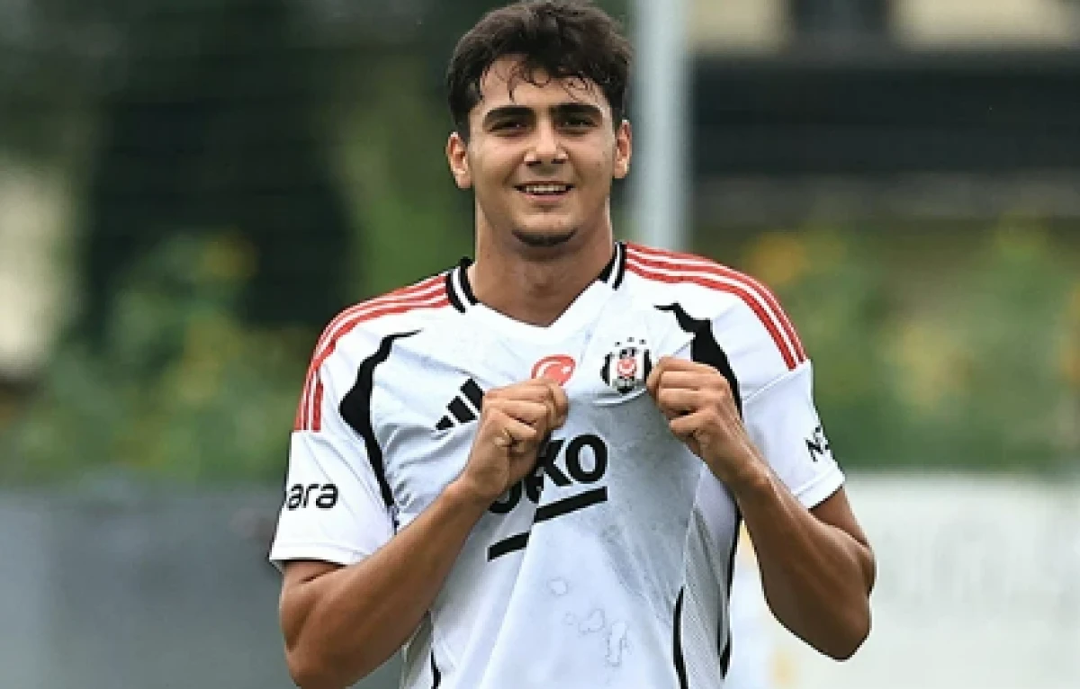 Beşiktaşlı &uuml;nl&uuml; futbolcuya ceza: Ehliyetine el konuldu