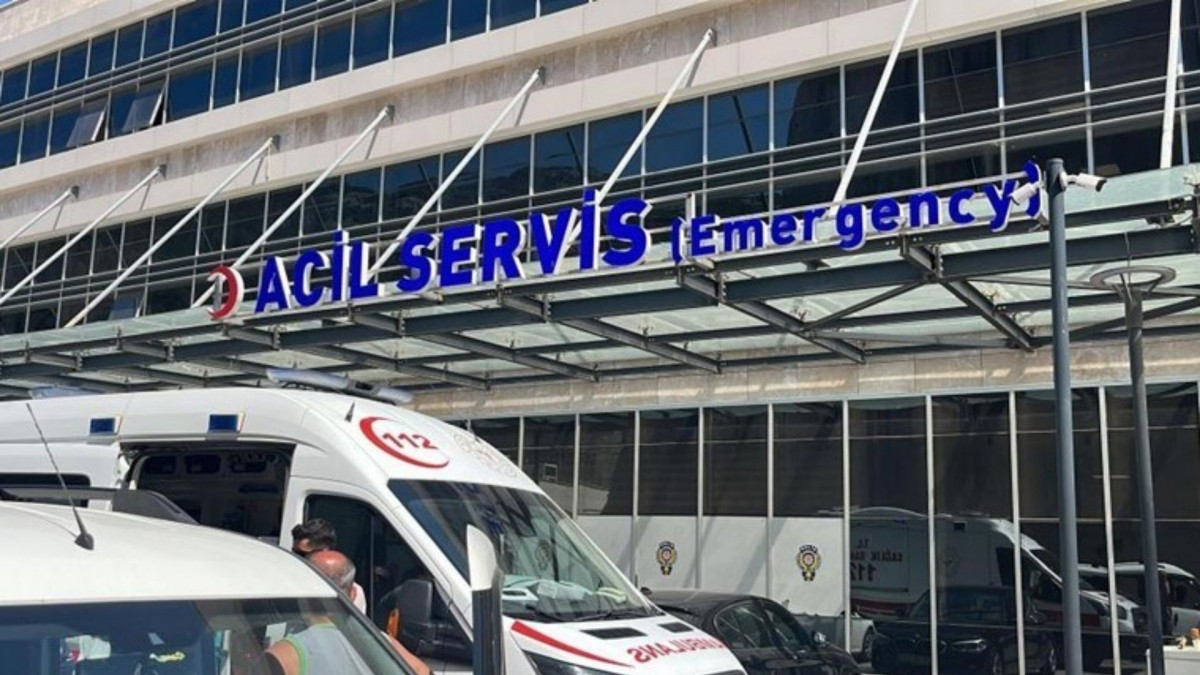 Bodrum'da 16 Turist Hastanelik Oldu: Otel'deki Yemeklerden Zehirlendiler!