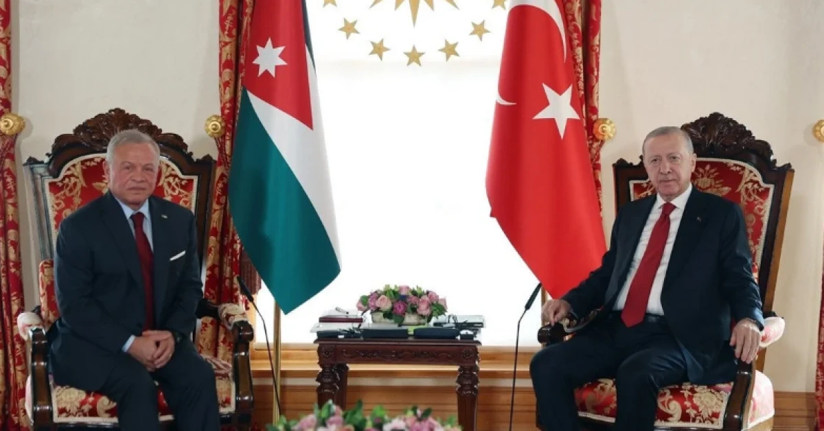 Cumhurbaşkanı Erdoğan, &Uuml;rd&uuml;n Kralı 2. Abdullah'ı Dolmabah&ccedil;e'de ağırladı