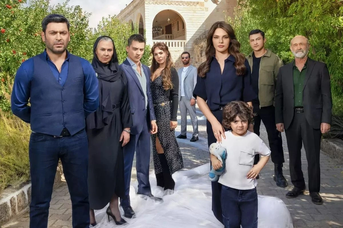 Dizi aşkı ger&ccedil;ek oldu