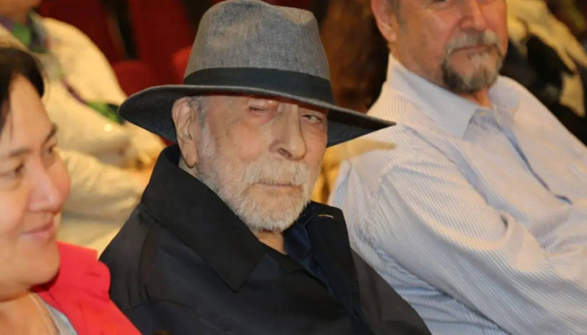 Edebiyat d&uuml;nyasını yasa boğan kayıp: Cengiz G&uuml;ndoğdu yaşamını yitirdi