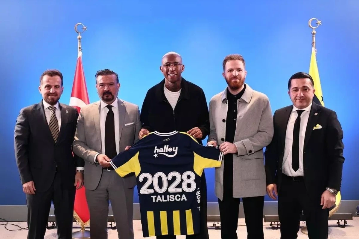 Fenerbah&ccedil;e Anderson Talisca ile s&ouml;zleşme uzattı