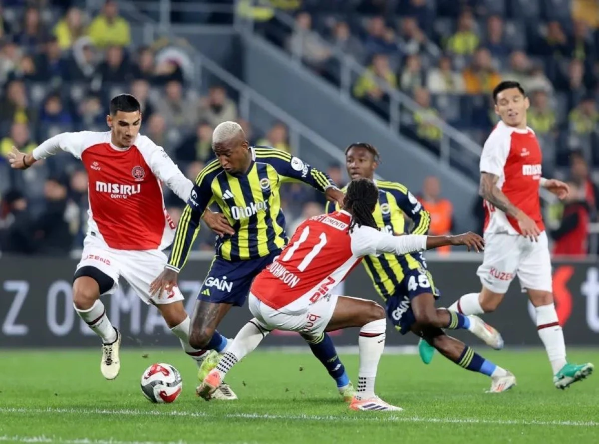 Karag&uuml;mr&uuml;k-Fenerbah&ccedil;e ma&ccedil;ı ne zaman, hangi kanalda, saat ka&ccedil;ta?