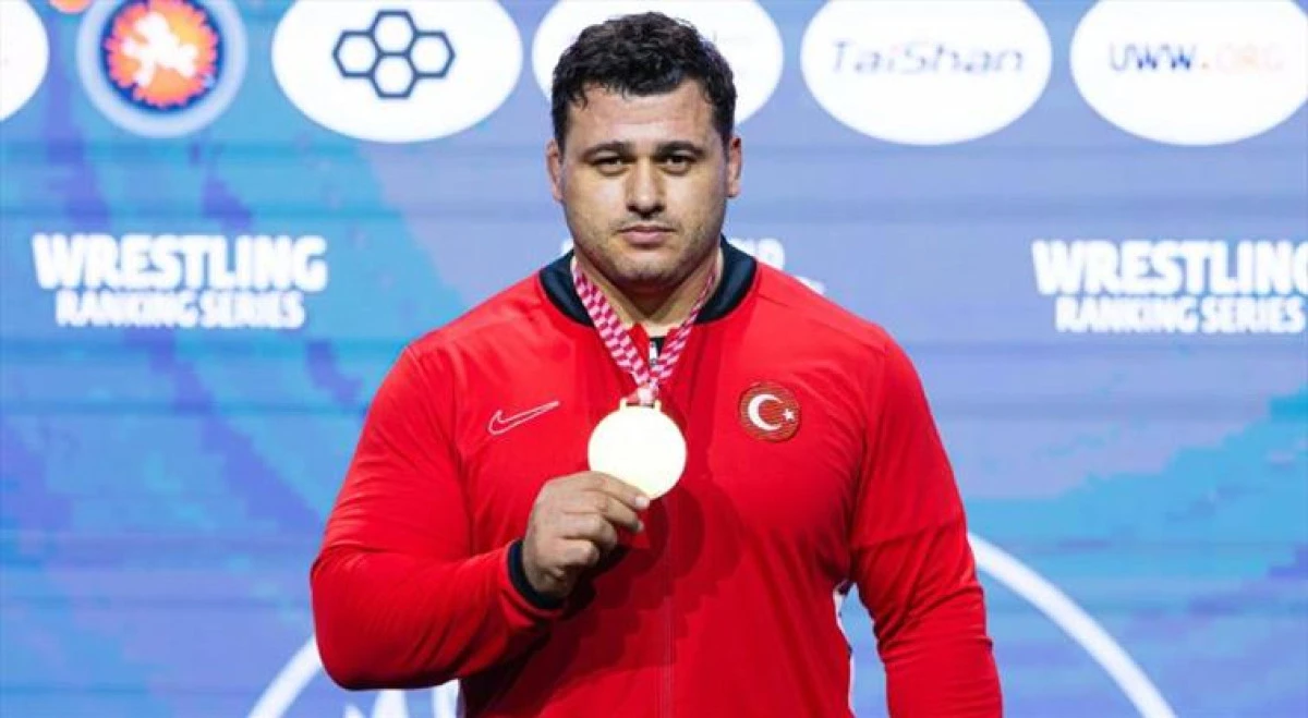 Rıza Kayaalp&rsquo;in d&ouml;n&uuml;ş&uuml; muhteşem oldu