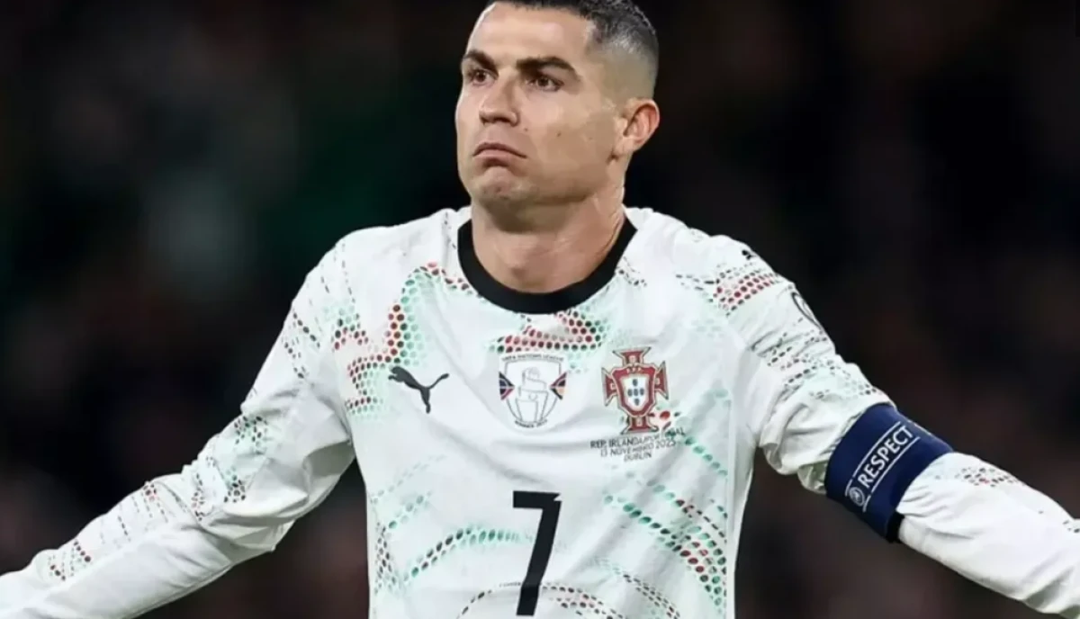 Ronaldo'nun resti transfer dengelerini sarstı: Fenerbah&ccedil;e belirsizliğe d&uuml;şt&uuml;!