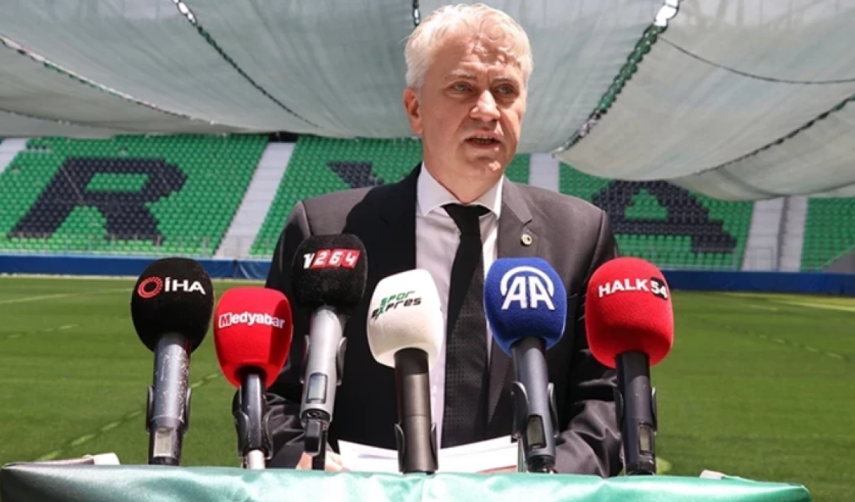 Sakaryaspor başkanı Muhammet Kıratlı görevinden istifa etti