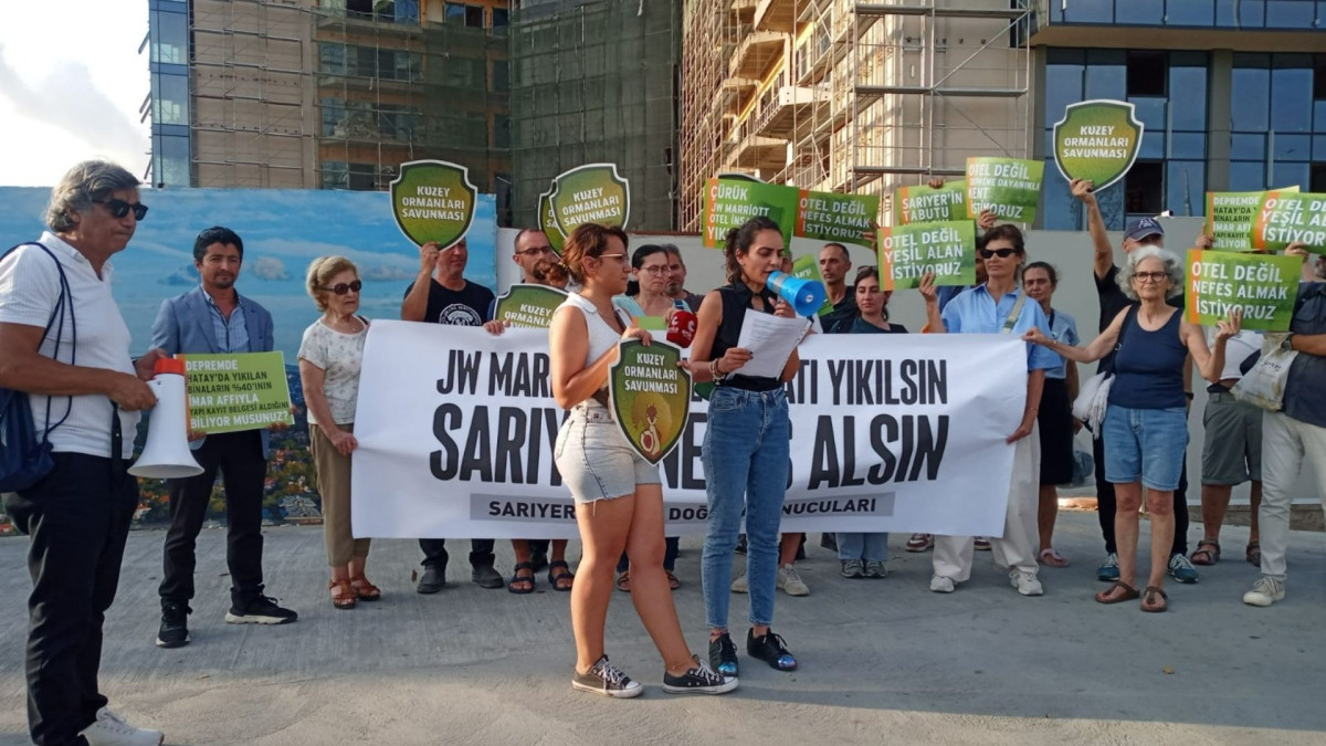 Sarıyer'de 35 Senedir Bitmeyen 'Depreme Dayanıksız' Otel İnşaatı Protesto Edildi