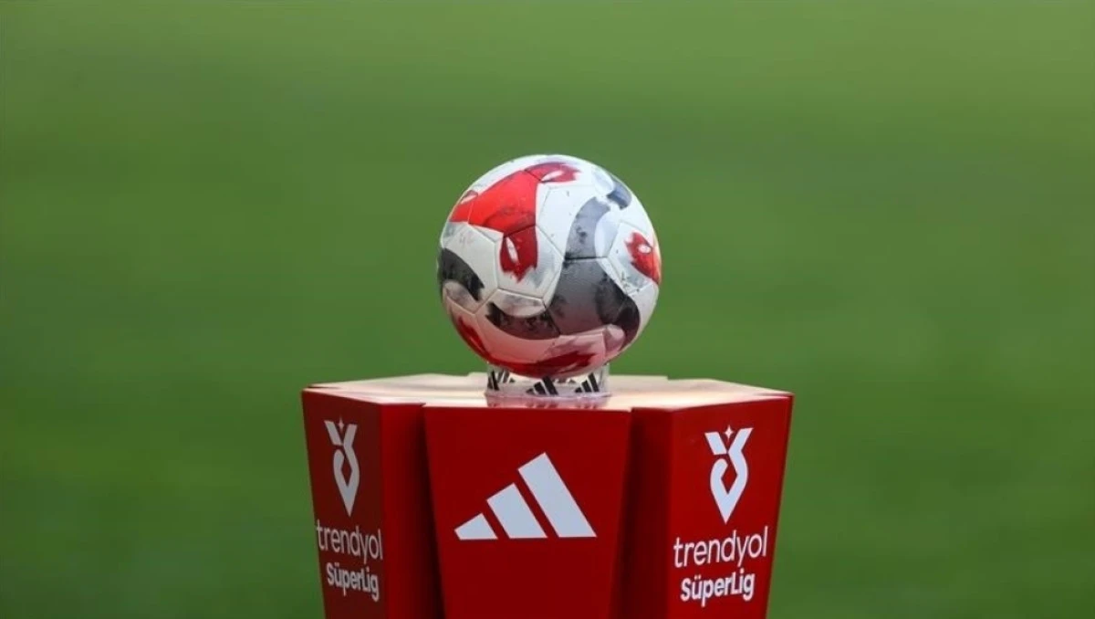 S&uuml;per Lig kul&uuml;b&uuml;nden flaş &ccedil;ağrı! &ldquo;Ligi tescil etmeyin!&rdquo;
