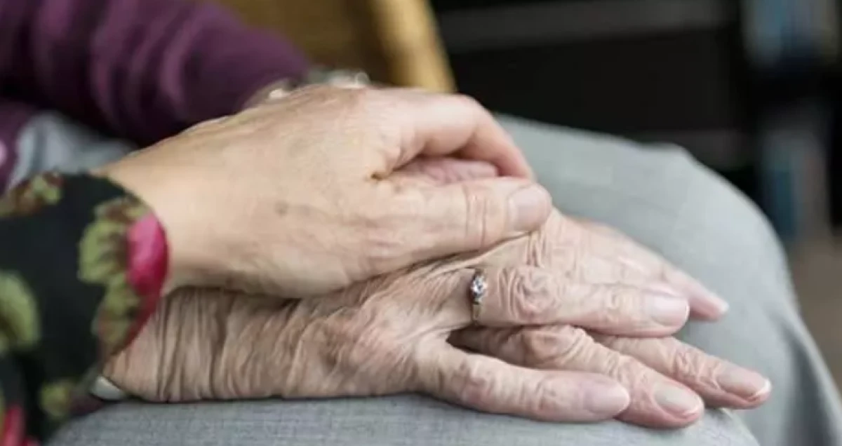 Yaşlı n&uuml;fus i&ccedil;in &lsquo;uzun s&uuml;reli bakım sigortası&rsquo; modeli yolda!