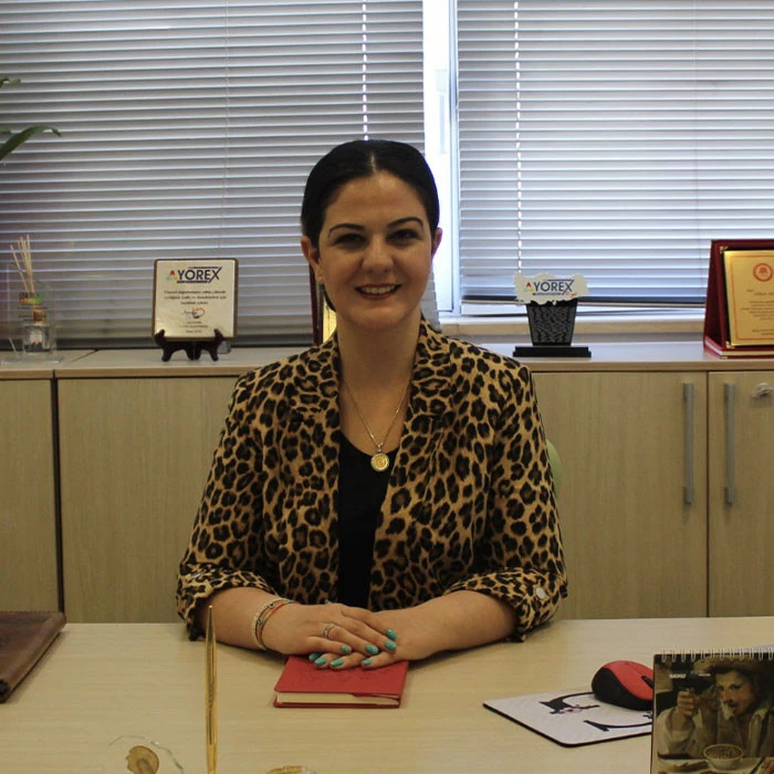 G&uuml;lşen Aras G&uuml;lmez